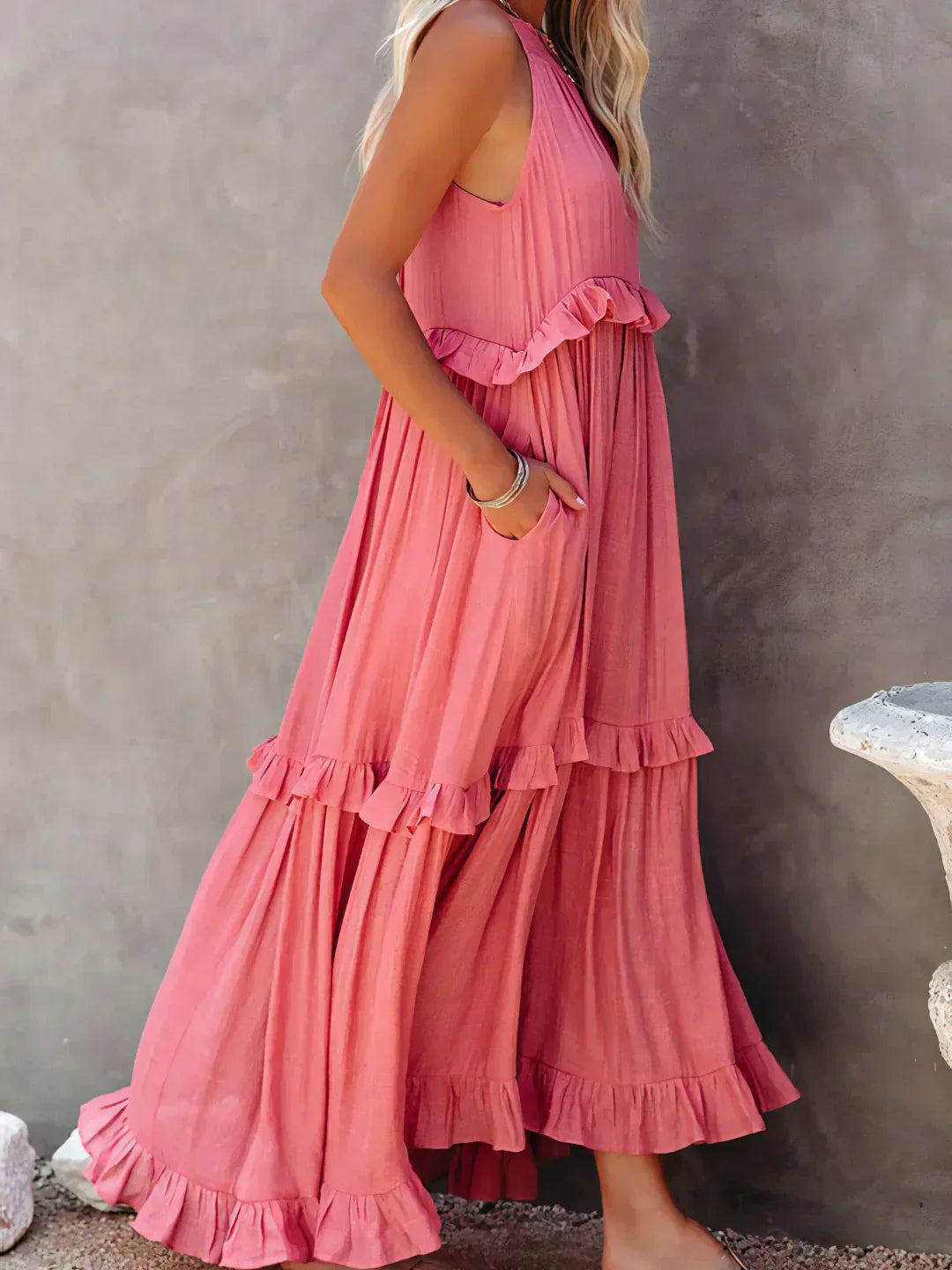 Emilia™ - Halter Ruffle Maxi Dress - Bandorial