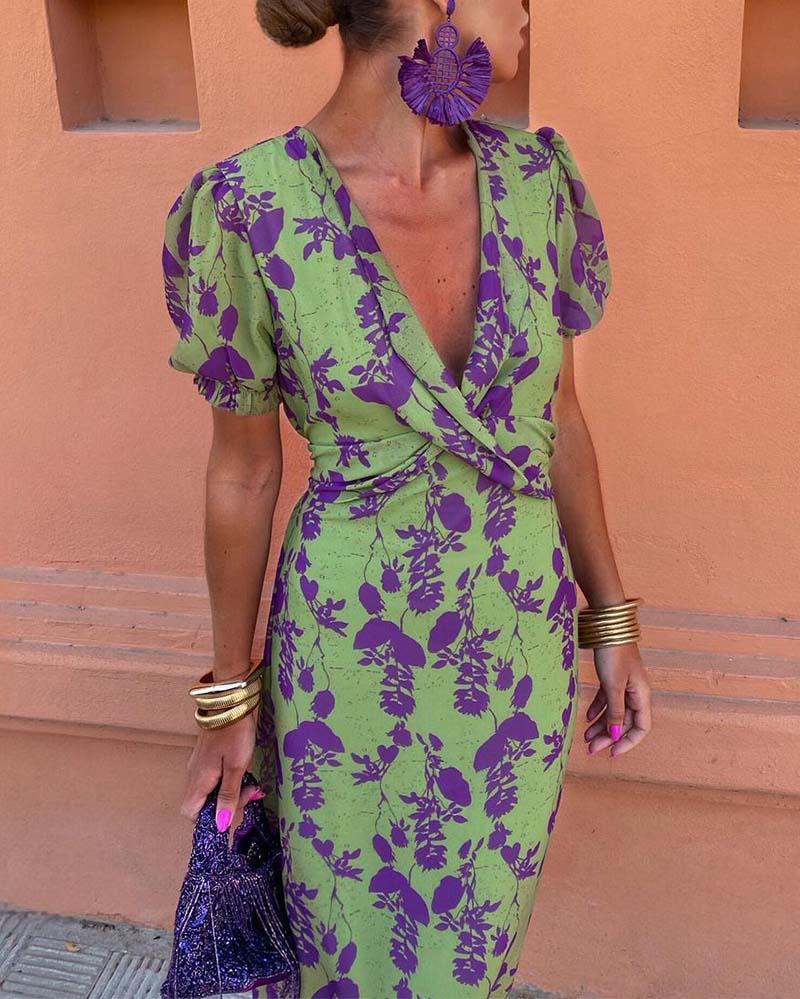 CELIA - Elegant Floral Dress - Bandorial