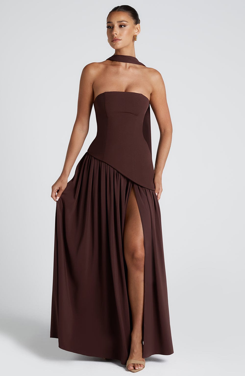 Deep brown strapless maxi dress with choker and asymmetrical pleated slit