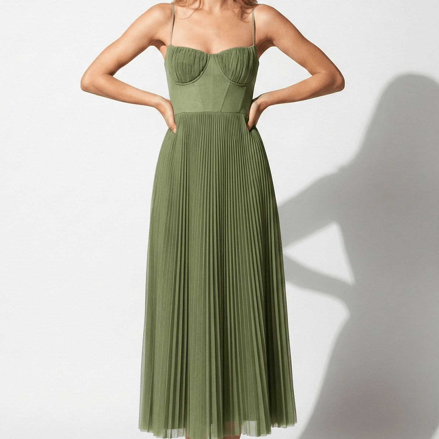 Women's Summer Corset Spaghetti Strap Pleated Midi Dress in Green